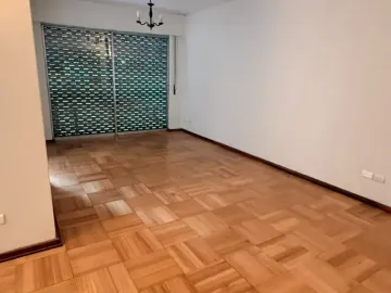 Amplia Casa Familiar En Venta | Vitacura | 4 Dormitorios