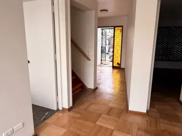 Amplia Casa Familiar En Venta | Vitacura | 4 Dormitorios