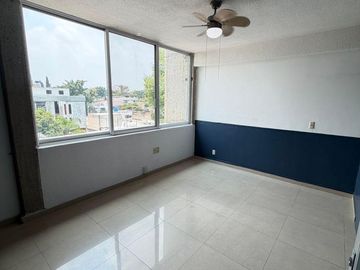 Oficina de 90 m² con 2 Baños en Renta en Guadalajara