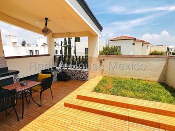 Casa en venta con 2 Hab, 2 Baños en Sonterra, Queretaro, Mexico.
