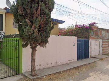 CASA EN VENTA EN TRES CRUCES, PUEBLA, PUEBLA.