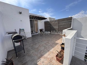El Mirador Casa en Venta en Altamira Diamante | Roof Garden y 3 Recámaras SGU2293