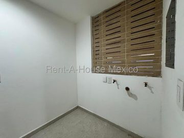 Reto planta alta de duplex con terraza 2 recamaras 3 baños 2 autos-ver descripcion