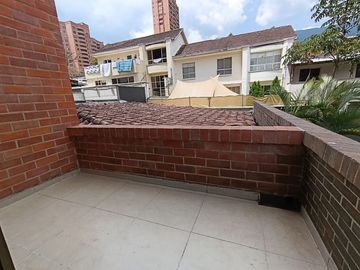 Arriendo apartamento sector Loma el Indio Poblado