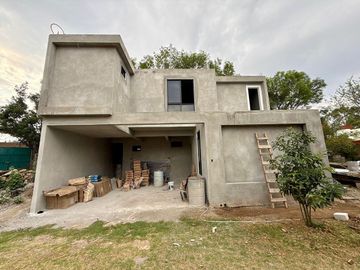 VENDO CASA CON DOBLE ALTURA EN AHUATEPEC – CUERNAVACA MORELOS