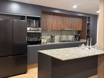Rento casa en dsitrito sophia cerca de antea 3 recamaras 4 baños 2 autos y amplio jardin