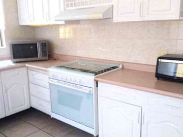Renta Amueblada Casa de Un Piso en el Barreal, Sn Andrés Cholula, Pue. con Alberca