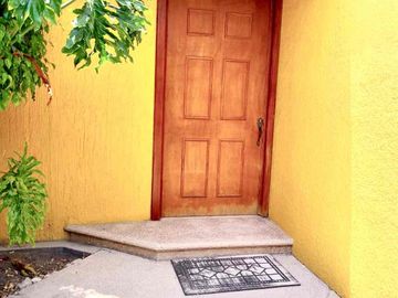 Renta Amueblada Casa de Un Piso en el Barreal, Sn Andrés Cholula, Pue. con Alberca