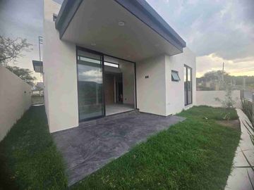 Casa en vistas del molino