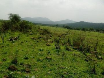 TERRENO EN VENTA EN SANTA TERESA HUIMILPAN QUERETARO PARA INVERSION Y USO MIXTO CERCA DEL CENTRO CIVICO
