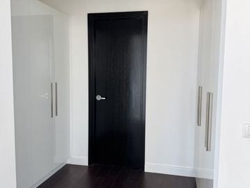 For Lease! 2 Bedroom + 2.5 Toilet & Bath at West Gallery Place, Taguig City - BGC
