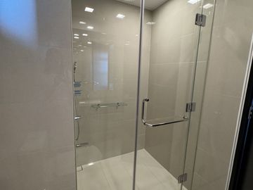 For Lease! 2 Bedroom + 2.5 Toilet & Bath at West Gallery Place, Taguig City - BGC