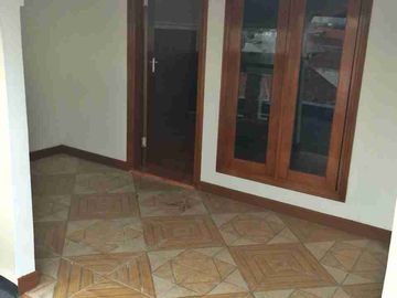 RUMAH 3 LANTAI DI PASAR MINGGU, PEJATEN, JAKARTA SELATAN