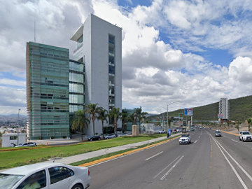 Oficina en Renta en Torre CS9800, Centro Sur, Querétaro - 136 m²