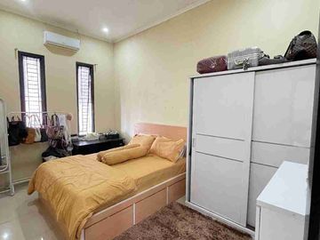 Rumah dijual Furnished siap huni harga nego serius lokasi strategis terawat aman SHM row jalan besar nyaman Antapani Bandung