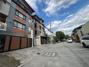 3-Storey Modern Townhouse for Sale Prime Location in Tandang Sora-MD