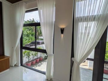 Filinvest East, Tropics 2 – BRAND NEW Residential House for Sale 6 Bedrooms