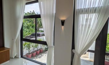 Filinvest East, Tropics 2 – BRAND NEW Residential House for Sale 6 Bedrooms