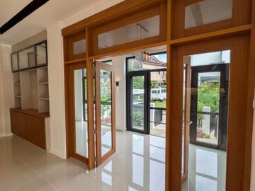 Filinvest East, Tropics 2 – BRAND NEW Residential House for Sale 6 Bedrooms
