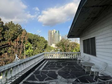 Prime Corner-Lot Opportunity in White Plains, Quezon City