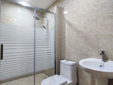 19M- 4 STOREY TOWNHOUSE w/ 3 BEDROOMS PLUS BUILT IN CLOSET, FOR SALE IN CULIAT QUEZON CITY