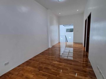 29M- BRAND NEW HOUSE & LOT w/ 4 BEDROOMS PLUS BUILT IN CLOSET, LOCATED IN HOLY SPIRIT QUEZON CITY
