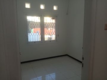 Disewakan Rumah Siap Pakai Di Jl. Anyelir Graha Padma Semarang