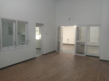 Disewakan Rumah Siap Pakai Di Jl. Anyelir Graha Padma Semarang