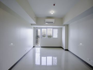 The Park Mckinley West Condominium for Sale 2BR 2Bedroom at Fort Bonifacio, Taguig City