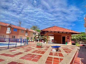 CASA EN VENTA SECTOR CONJUNTO RESIDENCIAL VILLA LAURA  BARRANQUILLA