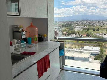 Piso de Oficinas con 9 privados y 2 salas de juntas