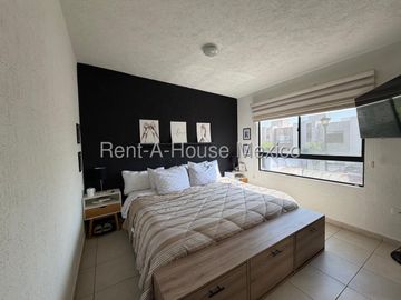 VENTA CASA RINCONES DEL MARQUES, TERRENO EXCEDENTE, 3 RECAMARAS 3 BAÑOS.