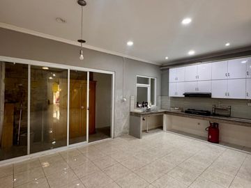 ANA RUMAH UK 6X21M DALAM KOMPLEK JELAMBAR