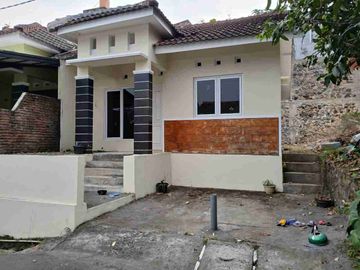 Rumah siap huni type 36/105 diGedawang Banyumanik