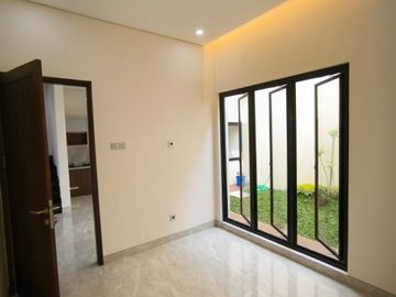 Dijual Rumah Baru 2 Lantai lokasi Di Jalan Kaliurang KM. 7 Dekat UGM