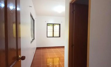 Pre-Owned Bungalow House For Sale in Patutong Malaki North Tagaytay City-MC