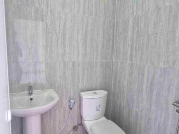 Dijual Rumah Brand New 2 Lantai uk 6x21 di Griya Permata Cipondoh