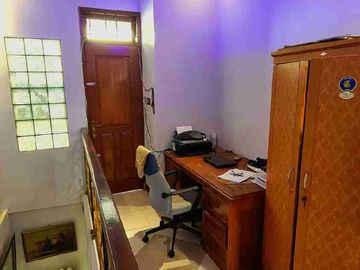 Rumah 2 Lantai 4 KT SHM di Taman Kedaung Pamulang Ciputat Tangsel Harga 1 M Nego