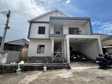 Rumah Baru 4 Kamar Tidur Dijual, di Area Buluh Indah Denpasar