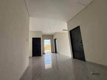 Rumah Baru 4 Kamar Tidur Dijual, di Area Buluh Indah Denpasar