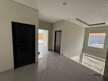 Rumah Baru 4 Kamar Tidur Dijual, di Area Buluh Indah Denpasar