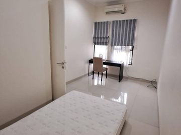 DISEWAKAN CEPAT CLUSTER SAN LORENZO FURNISHED DI GADING SERPONG