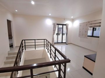 DISEWAKAN CEPAT CLUSTER SAN LORENZO FURNISHED DI GADING SERPONG