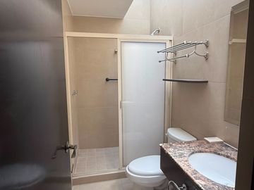 VENTA DE CASA EN GRAN JARDIN EN PRIVADA