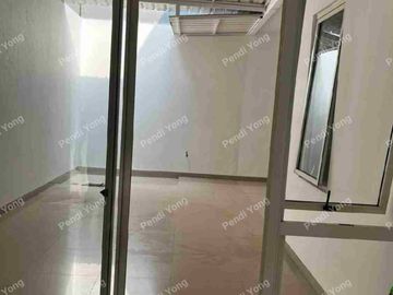 Disewakan murah Rumah The Green