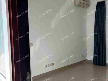 Disewakan murah Rumah The Green
