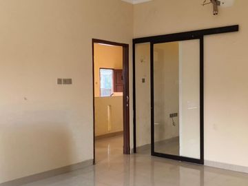 Disewakan Rumah Hook Taman Palem Lestari Jakarta Barat | Dekat Green Sedayu Mall