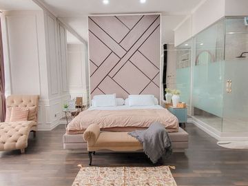 TERMURAH DIJUAL RUMAH 2,5 LANTAI HOOK SEMI FURNISH DALAM KOMPLEK GEGERKALONG BANDUNG