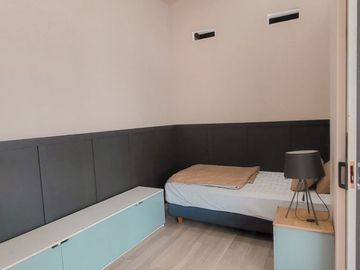 TERMURAH DIJUAL RUMAH 2,5 LANTAI HOOK SEMI FURNISH DALAM KOMPLEK GEGERKALONG BANDUNG