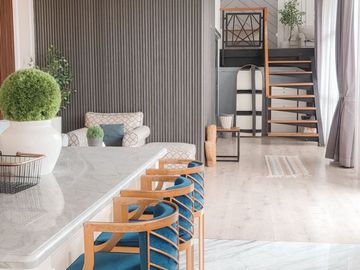 TERMURAH DIJUAL RUMAH 2,5 LANTAI HOOK SEMI FURNISH DALAM KOMPLEK GEGERKALONG BANDUNG
